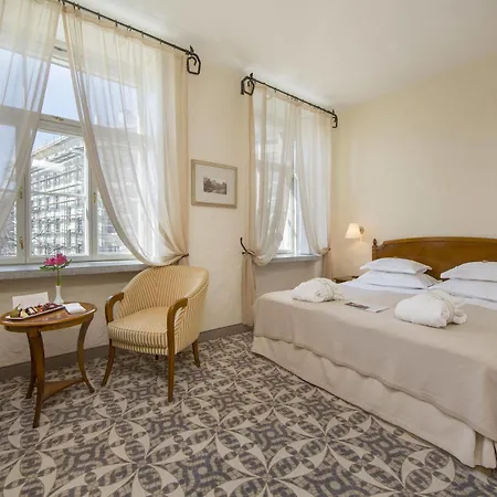 Rixwell Collection Savoy Boutique Hotel