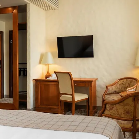 Hotel Rixwell Collection Savoy Boutique 4*