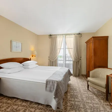 Hotel Rixwell Collection Savoy Boutique 4*