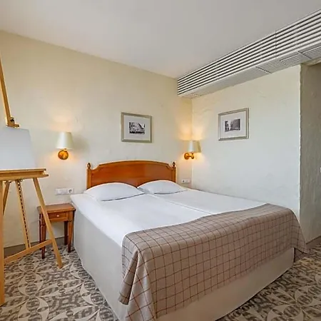 Rixwell Collection Savoy Boutique Hotel 4*