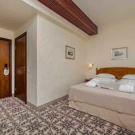 Otel Rixwell Collection Savoy Boutique