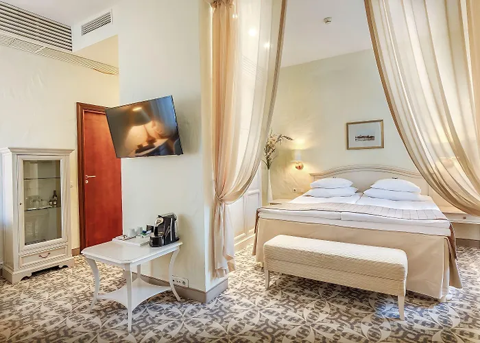 Готель Rixwell Collection Savoy Boutique