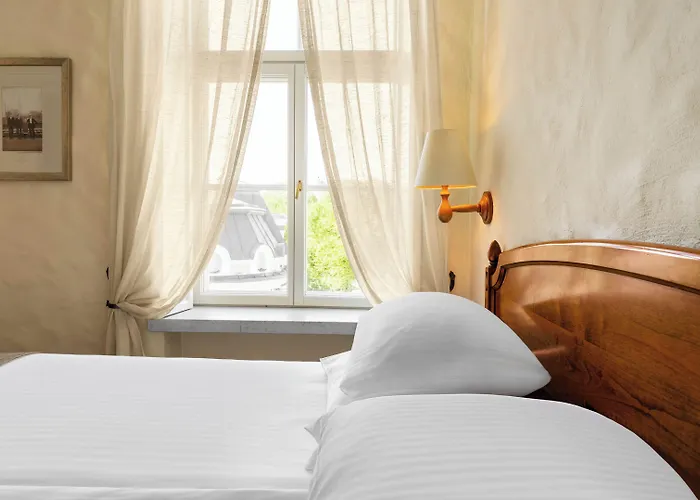 מלון Rixwell Collection Savoy Boutique 4*