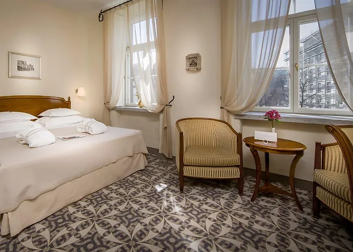 Rixwell Collection Savoy Boutique Готель 4*