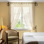 Rixwell Collection Savoy Boutique Hotel