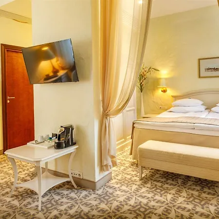 Hotell Rixwell Collection Savoy Boutique 4*